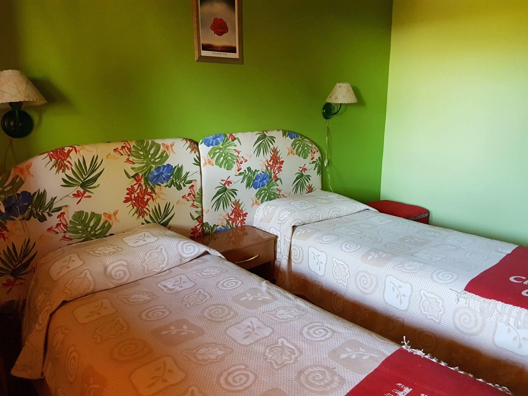 Cabanas Normana Inn El Calafate Esterno foto